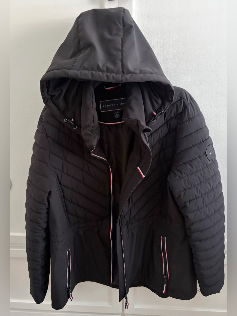 Tommy Hilfiger Women’s Classic Chevron Hooded Puffer Jacket